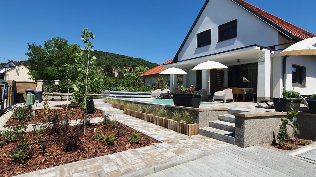 Relax Balaton Apartmanok Балатонфюред Екстер'єр фото